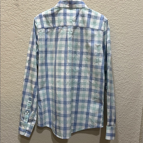Johnnie-O Hangin’ Out button down size 14 long sleeve - Picture 5 of 5